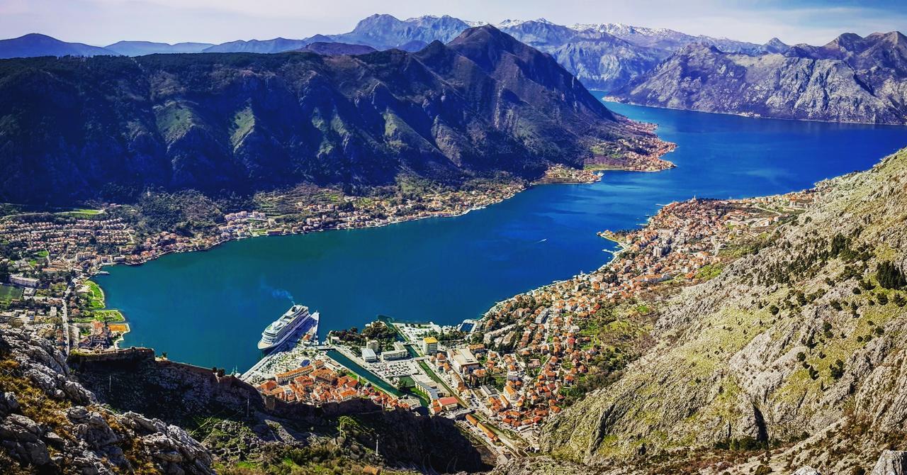 Kotor Bagus - Cozy Boutique Old Town Studio With Seaview Terrace ภายนอก รูปภาพ