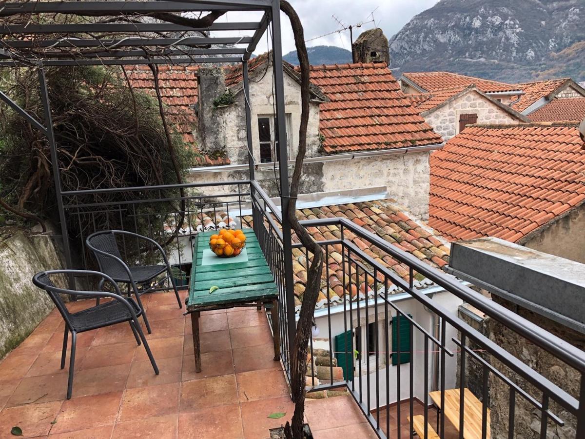 Kotor Bagus - Cozy Boutique Old Town Studio With Seaview Terrace ภายนอก รูปภาพ